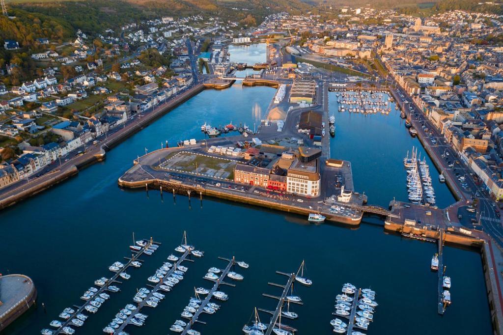 Plage Et Port A 2 Pas Фекам Экстерьер фото